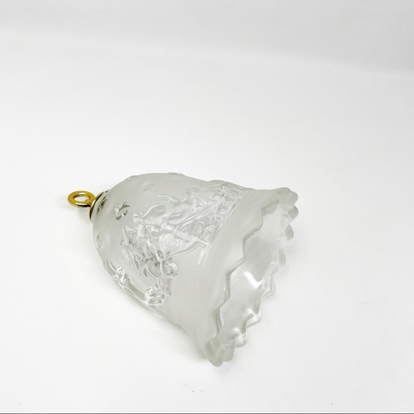 Vintage 1996’ Mikasa Crystal “Silent Night” Santa & Reindeer Christmas Bell - Picture 4 of 5